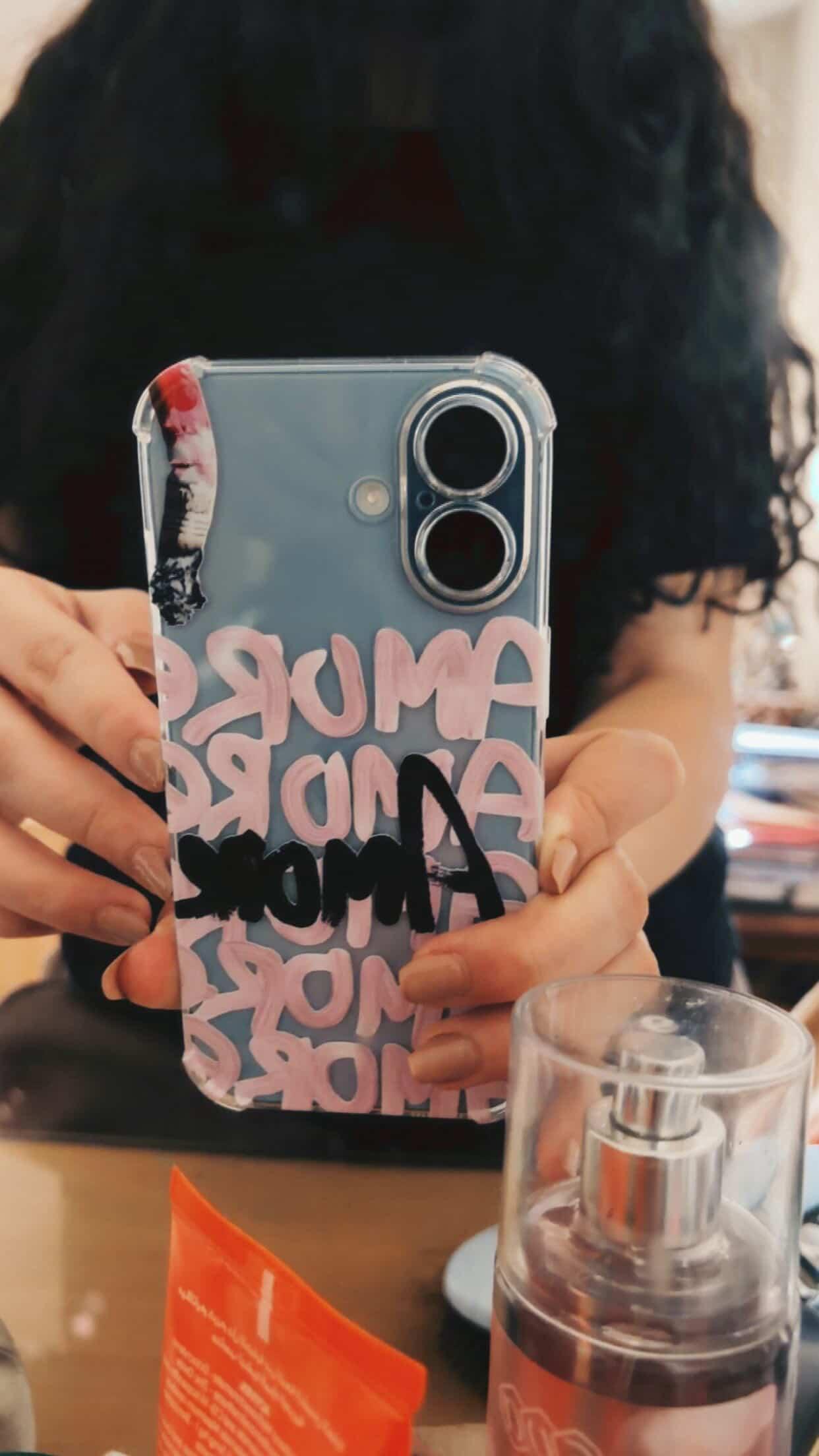 Amore-CASE UV